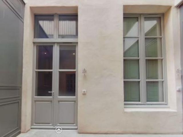 location appartement nimes 1 pièce 24 m2 gard 30000 339 € / mois