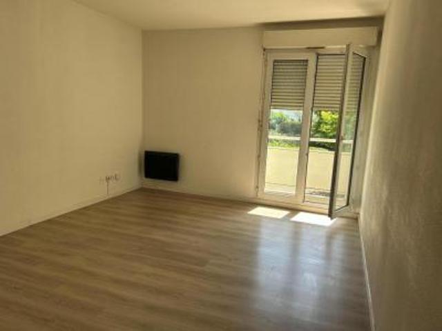 location appartement nimes 1 pièce 22 m2 gard 30000 400 € / mois