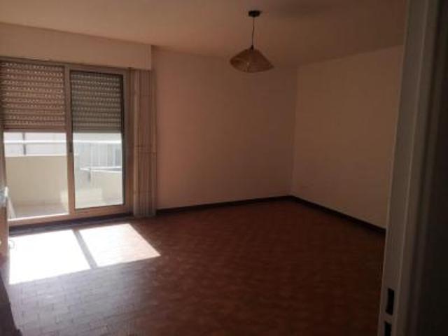 location appartement nimes 1 pièce 30 m2 gard 30900 490 € / mois
