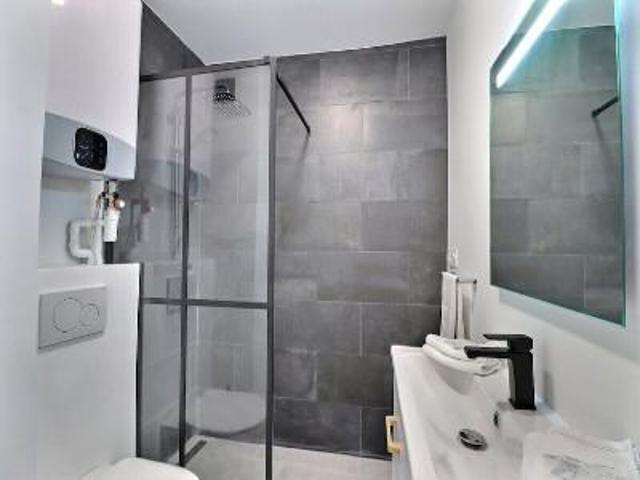 location appartement nimes rue pradier 2 pièces 49 m2 gard 30900 500 € / mois