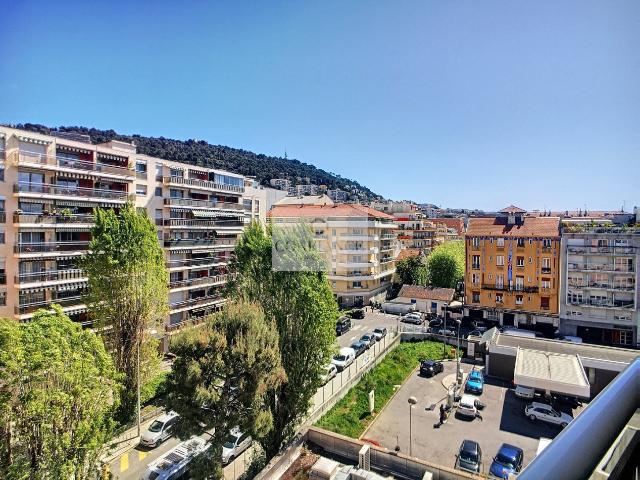 Location appartement Nice Riquier, 21m² 1 pièce 690€