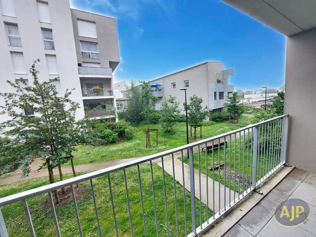 Location appartement Orvault: 642 € AJP Immobilier Nantes Rond Point de Rennes