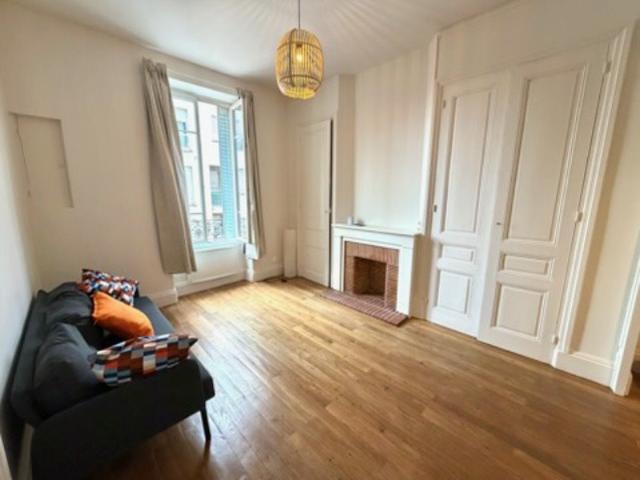 Location Appartement Oullins 69600 2 pièces 45 m²