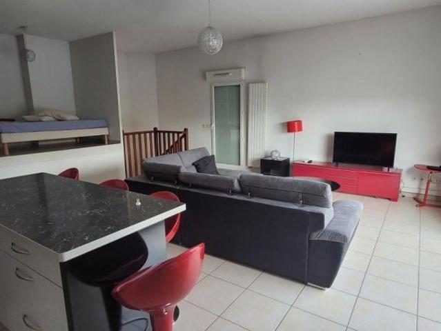 Location Appartement P3 Meublé Duplex + toit terrasse Montpellier
