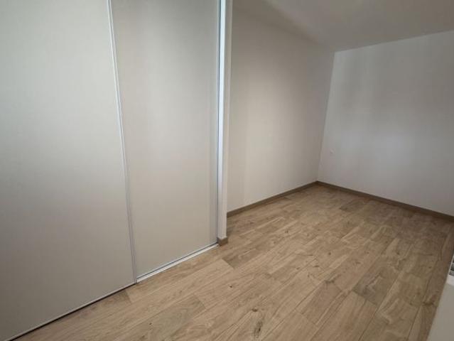Location Appartement P3 rénové e Saint paul de varax