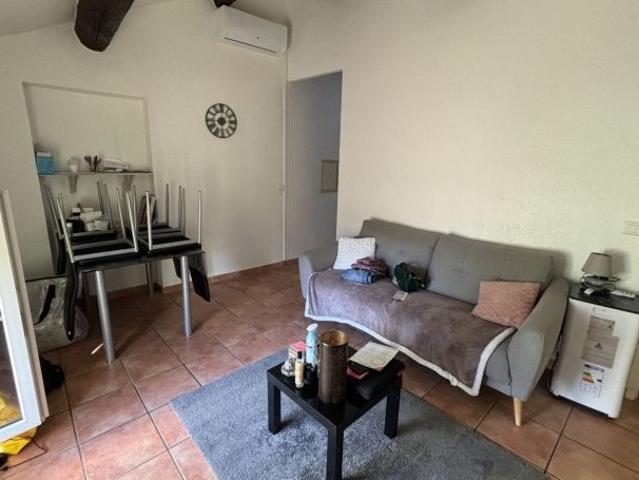 Location Appartement P2 Etage rénové e Remoulins