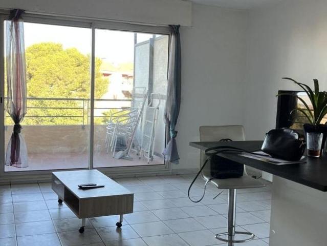 Location Appartement P2 Grande terrasse belle vue neuf Marseille 12ème