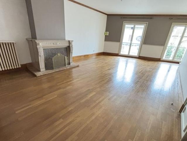 Location Appartement P2 Neuville les dames