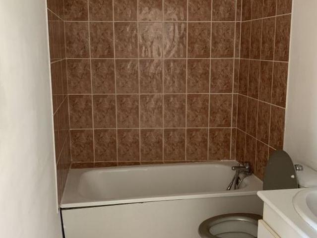Location Appartement P2 Nimes