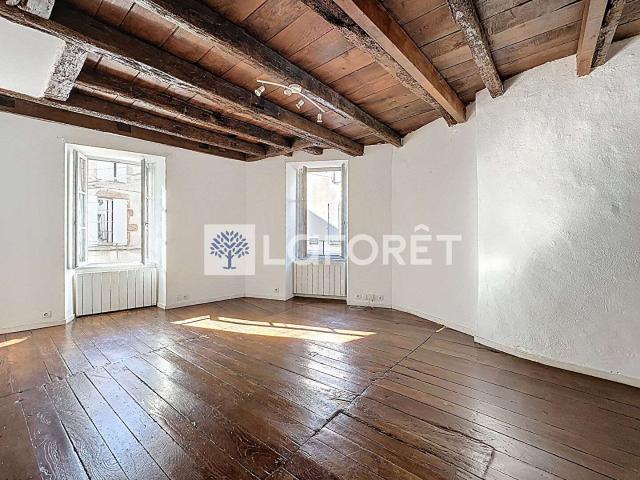 Location appartement Parthenay 79