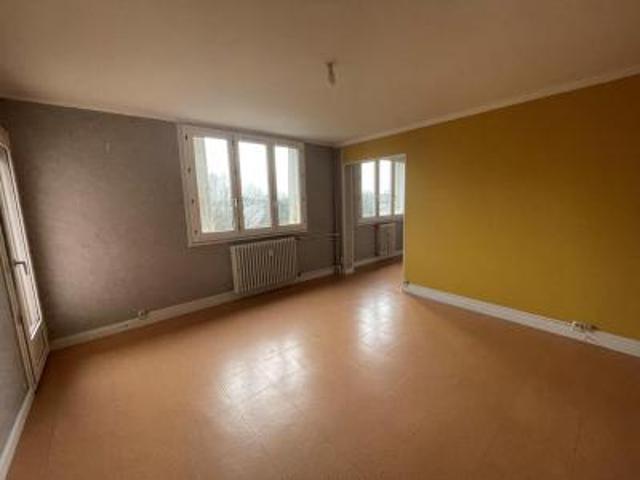 location appartement paray le monial 4 pièces 65 m2 saone et loire 71600 585 € / mois