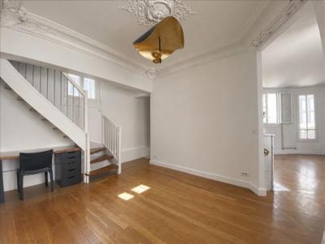 location appartement paris 4 pièces 70 m2 paris 75000 2720 € / mois