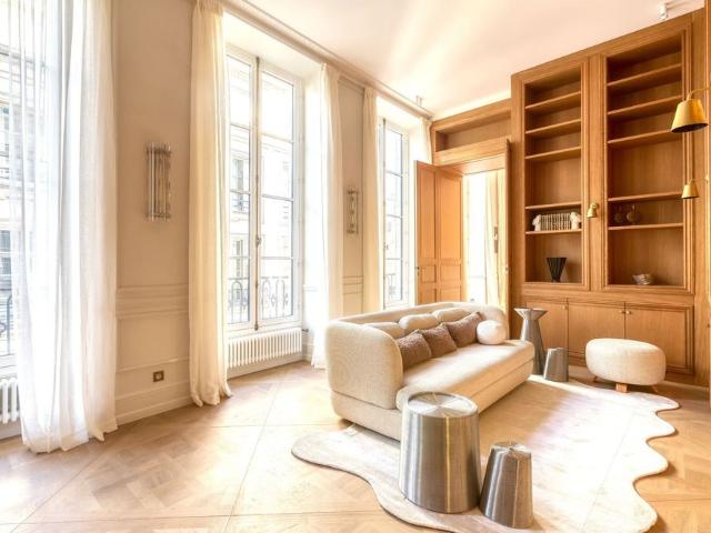 Location Appartement Paris 6 5 Pièces 181 m²