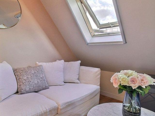 Location Appartement Paris 8 2 Pièces 29 m²