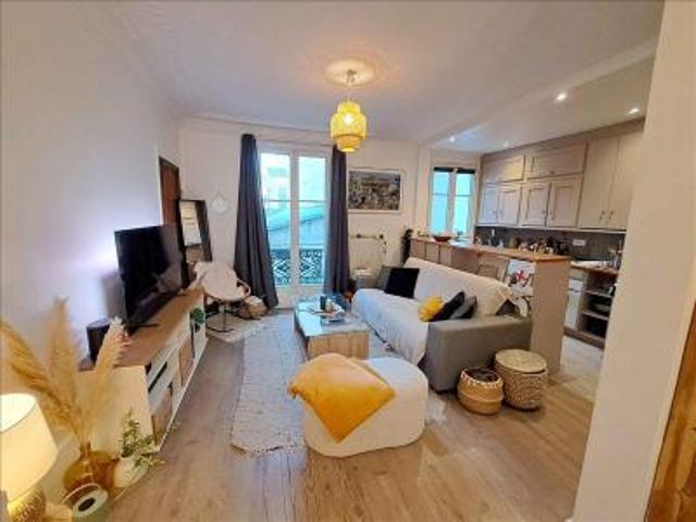 location appartement paris 9eme arrondissement 2 pièces 56 m2 paris 75009 1950 € / mois