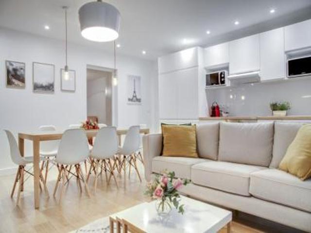 location appartement paris 9eme arrondissement 8 pièces 160 m2 paris 75009 1046 € / mois