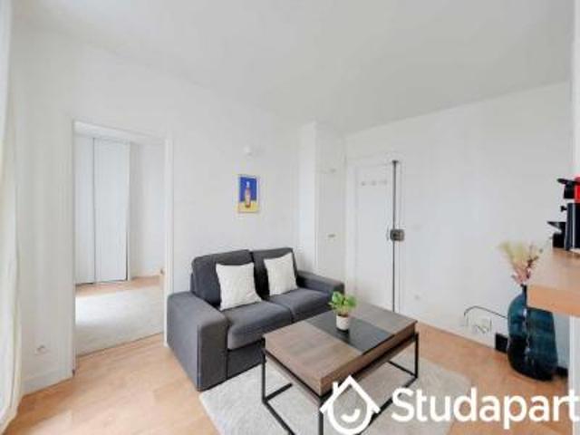 location appartement paris 10eme arrondissement 1 pièce 32 m2 paris 75010 2200 € / mois