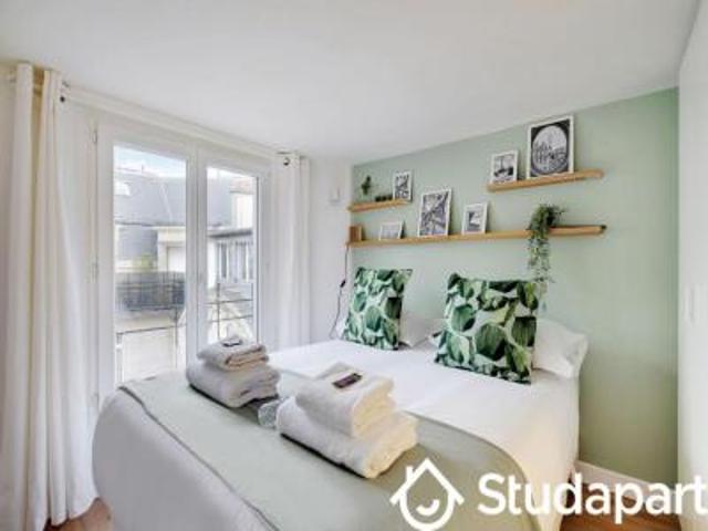 location appartement paris 17eme arrondissement 2 pièces 17 m2 paris 75017 1800 € / mois