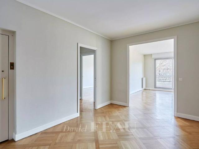 Location appartement, Paris 16ème 75016, 4 pièces, 155.51 m², ref 86607432