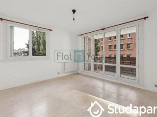 location appartement paris 18eme arrondissement 1 pièce 57 m2 paris 75018 1865 € / mois