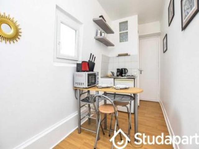 location appartement paris 18eme arrondissement 2 pièces 18 m2 paris 75018 1050 € / mois