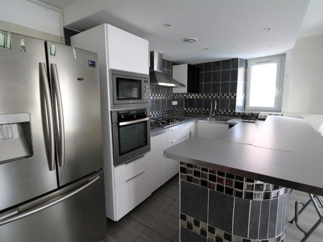 Location appartement Paris 3 pièces 64.27m² 1970€ | Auburtin Immobilier