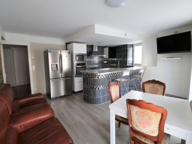 Location appartement Paris 3 pièces 64.27m² 1970€ | Auburtin Immobilier
