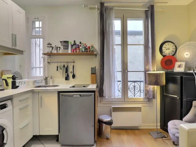 Location Appartement Passage Cottin, Paris