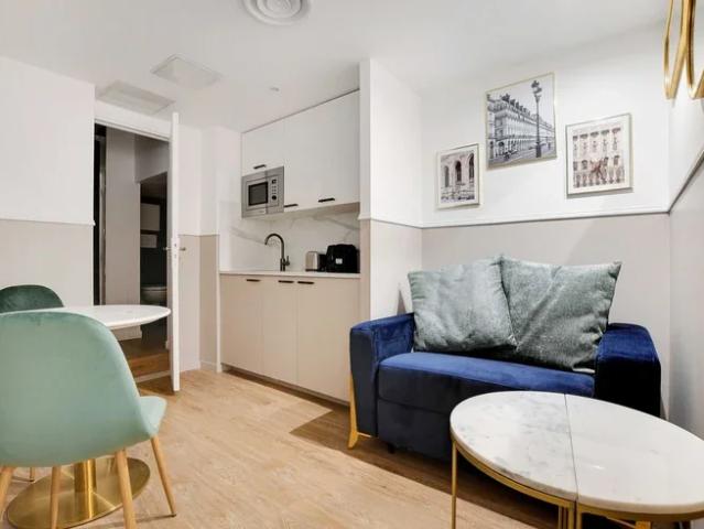 Location Appartement Passage du Mont Cenis, Paris