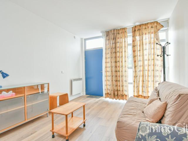 Location Appartement Passage du Guesclin, Paris