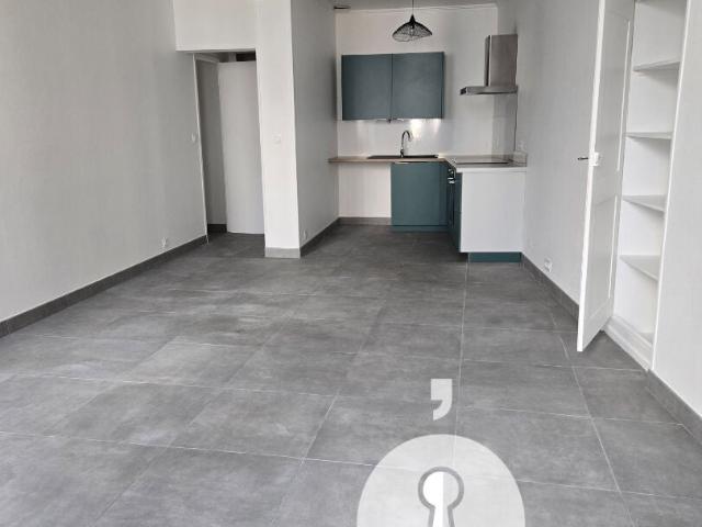 Location Appartement Passage Pierre Courant, Laval