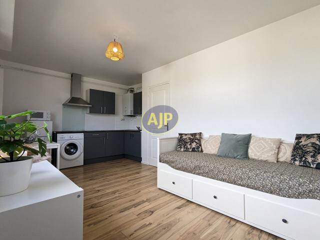 Location appartement Pontivy: 410 € AJP Immobilier Pontivy