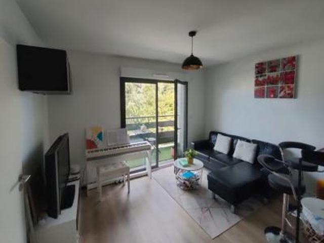location appartement pontoise 2 pièces 42 m2 val d'oise 95000 1120 € / mois