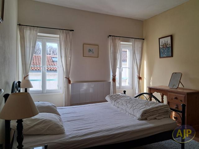 Location appartement Pons: 590 € AJP Immobilier Pons