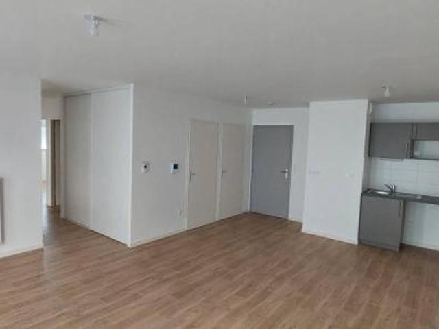 location appartement poitiers 4 pièces 84 m2 vienne 86000 863 € / mois