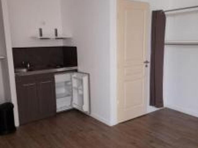 location appartement port de plaisance 1 pièce 17 m2 corse 20090 550 €