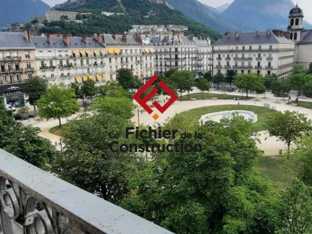 Location Appartement Place Victor Hugo, Grenoble