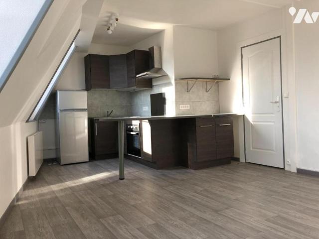 Location Appartement Place Barthélémy Dorez, Lille