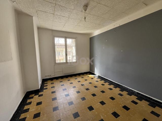 Location Appartement Place Benjamin Rimbaud, Toulon