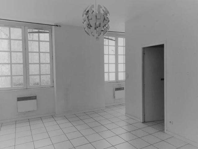 Location Appartement Place Camille Jullian, Bordeaux