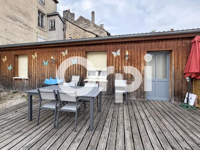 Location Appartement Place Carrière, Neufchâteau
