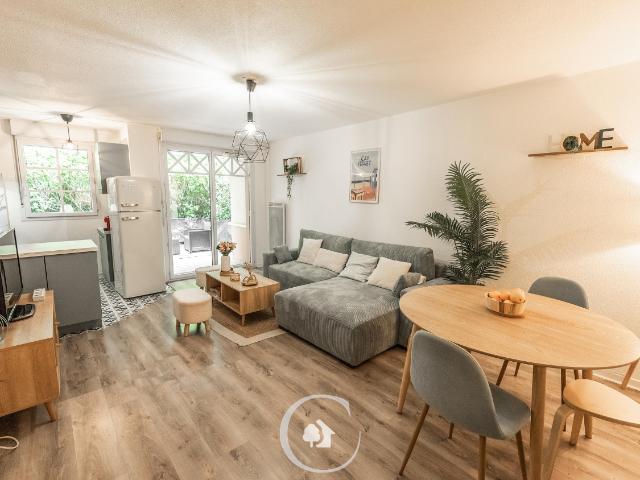 Location Appartement Place Charles Fourier, Mérignac