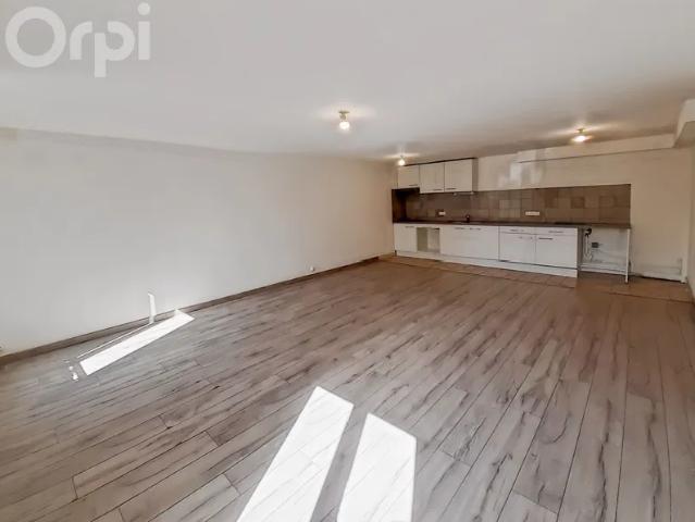 Location Appartement Place d'Altdorf, Nanteuil le Haudouin