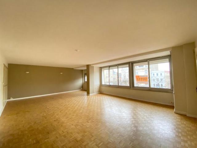 Location Appartement Place d'Armes, Valenciennes