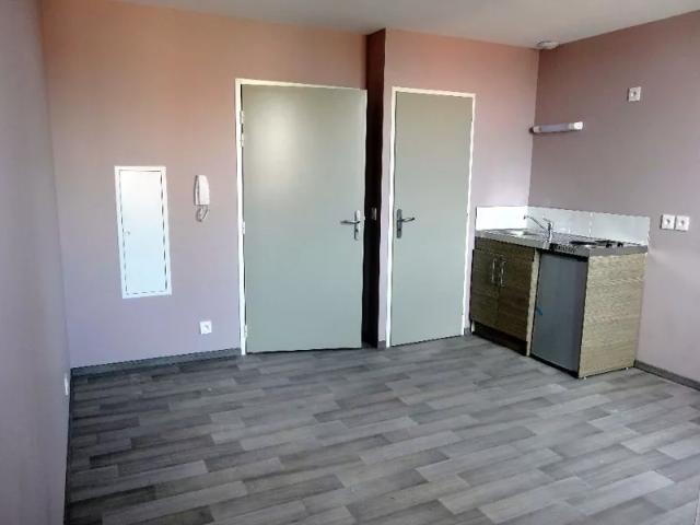 Location Appartement Place de Verdun, Albi