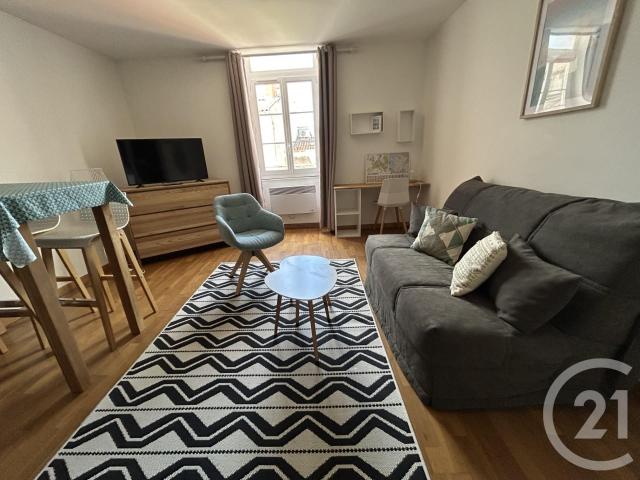Location Appartement Place de Verdun, La Rochelle