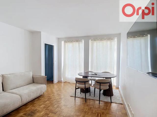 Location Appartement Place de Bourgogne, Choisy le Roi