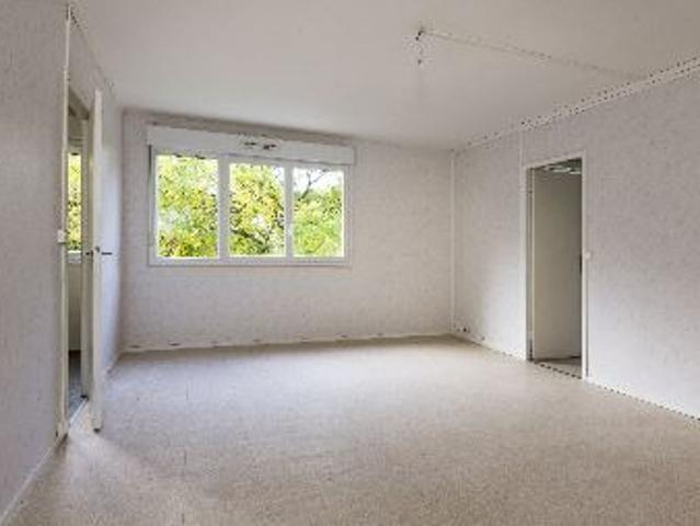 Location Appartement Place de Bretagne, Châteauroux