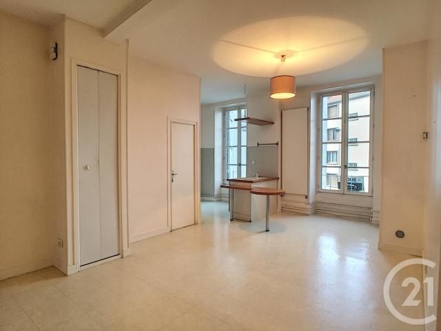 Location Appartement Place de Jaude, Clermont Ferrand