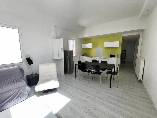 Location Appartement Place de l’Académie, Angers